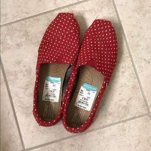 Toms slip on shoes